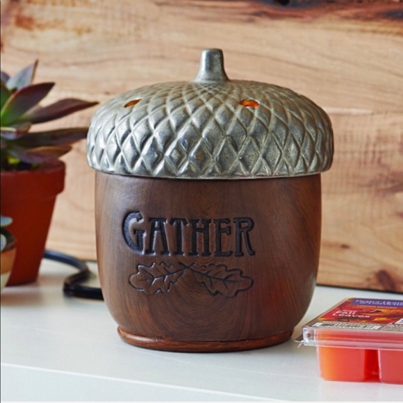 Better Homes & Garden Accessories - Better Homes & Garden Acorn Decorative Wax Warmer Better Homes & Garden Accessories - Better Homes & Garden Acorn Decorative Wax Warmer